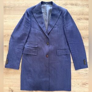 Suitsupply Navy Overcoat. Size 40R and in mint condition.